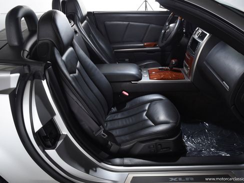 Used 2006 Cadillac XLR image 28