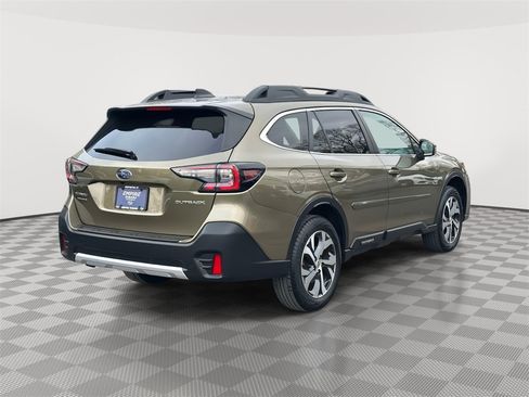 Used 2022 Subaru Outback Limited image 3