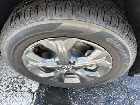 Used 2026 Honda HR-V LX image 3