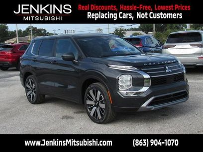 New 2025 Mitsubishi Outlander SE