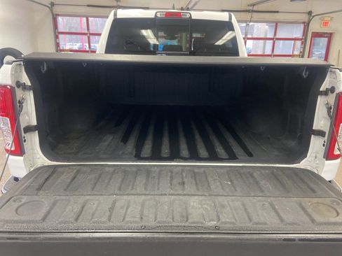 Used 2019 RAM 1500 Big Horn image 15