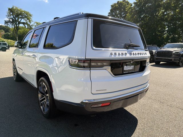 Used 2022 Jeep Grand Wagoneer Series III w/ Rear Seat Video Group 1 AWD/4WD image 6