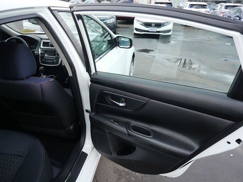 Used 2017 Nissan Altima 2.5 S image 30