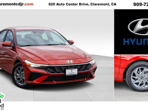 Used 2024 Hyundai Elantra Blue image 1