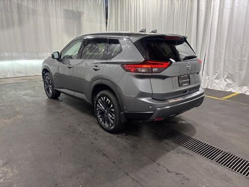 Certified 2025 Nissan Rogue SL w/ Tech Package image 4