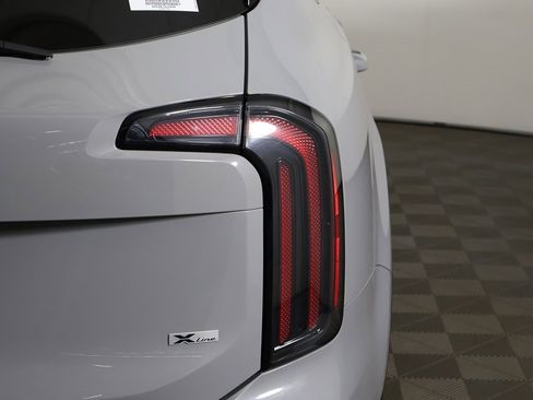 Used 2023 Kia Telluride SX X-Line image 19
