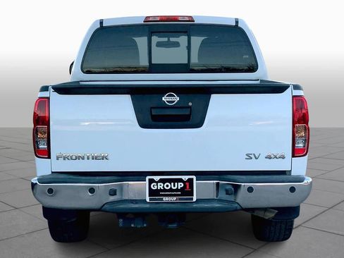 Used 2020 Nissan Frontier SV image 4