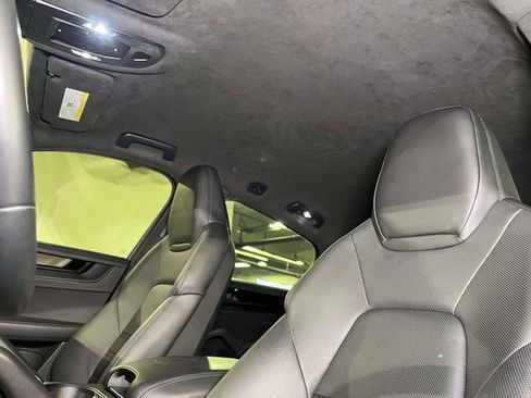 Certified 2024 Porsche Cayenne Turbo GT image 19