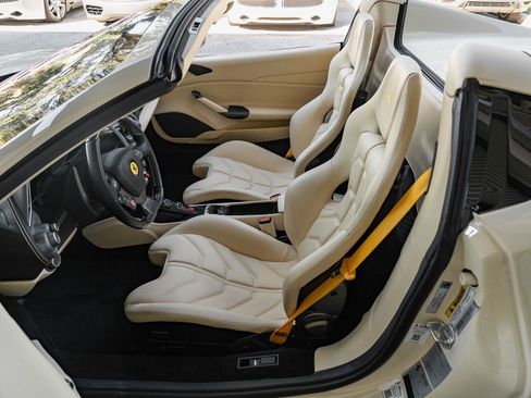 Used 2016 Ferrari 488 Spider RWD image 20