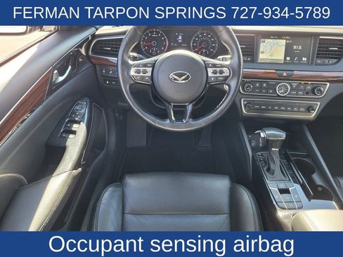 Used 2019 Kia Cadenza Technology image 16