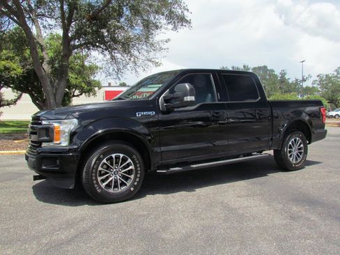 Used 2018 Ford F150 XLT w/ Equipment Group 302A Luxury RWD image 4