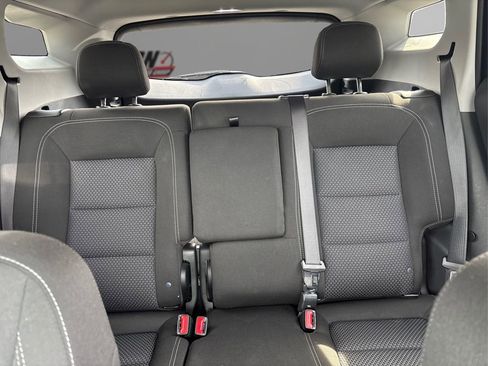 Used 2023 GMC Terrain SLE image 18