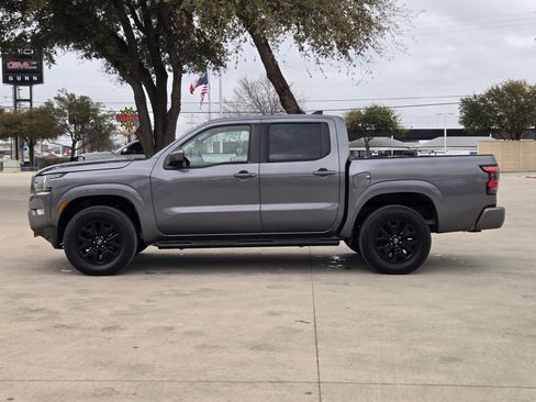 Used 2024 Nissan Frontier SV w/ SV Convenience Package image 6