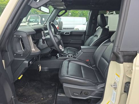 Used 2026 Ford Bronco Outer Banks AWD/4WD image 4