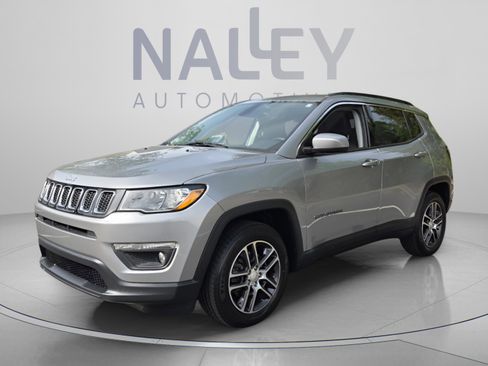 Used 2018 Jeep Compass Latitude w/ Popular Equipment Group FWD image 1