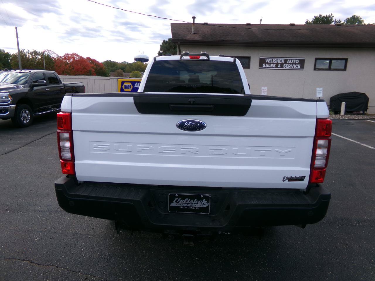 Used 2022 Ford F250 XL w/ Power Equipment Group AWD/4WD image 5