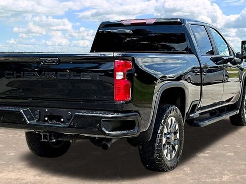 Used 2024 Chevrolet Silverado 2500 Custom w/ Custom Value Package AWD/4WD image 8