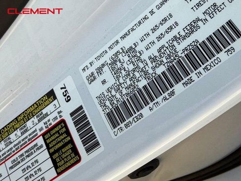 Used 2025 Toyota Tacoma Limited image 27