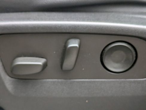 Used 2022 Chevrolet Tahoe RST w/ Sport Performance Package image 21