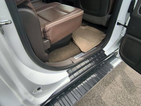 Used 2015 Chevrolet Silverado 2500 High Country w/ Duramax Plus Package image 27