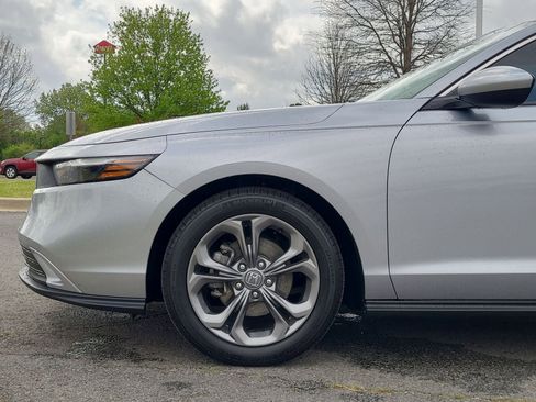 Certified 2023 Honda Accord EX image 9