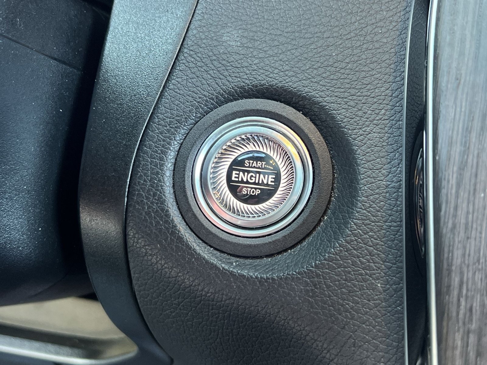 Certified 2020 Mercedes-Benz GLC 300 4MATIC image 38
