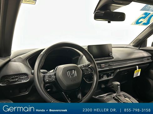 Used 2025 Honda HR-V Sport image 17