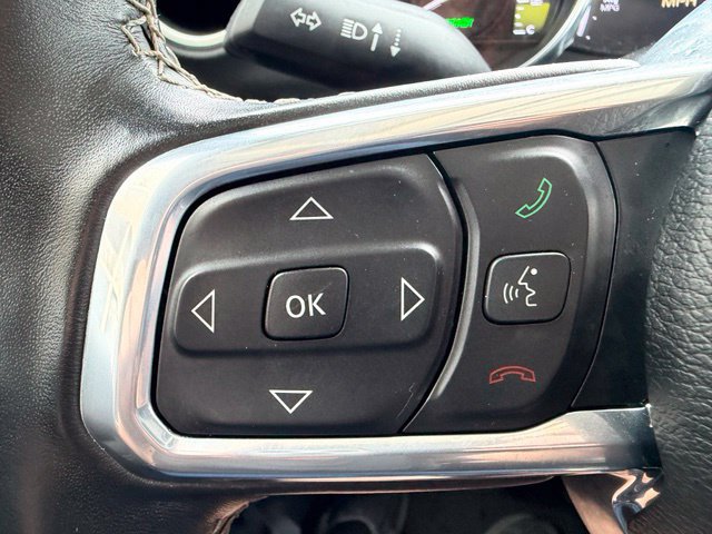 Used 2023 Jeep Wrangler Unlimited Sahara w/ Cold Weather Group AWD/4WD image 33
