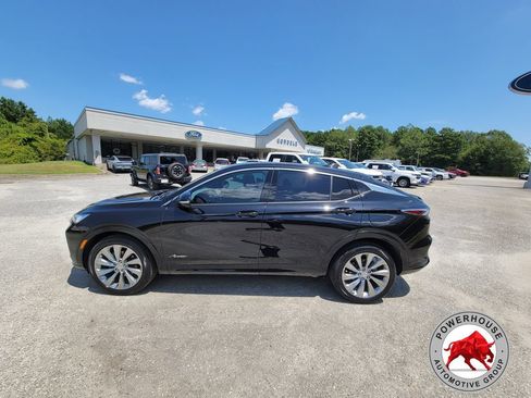 Used 2024 Buick Envista Avenir FWD image 2