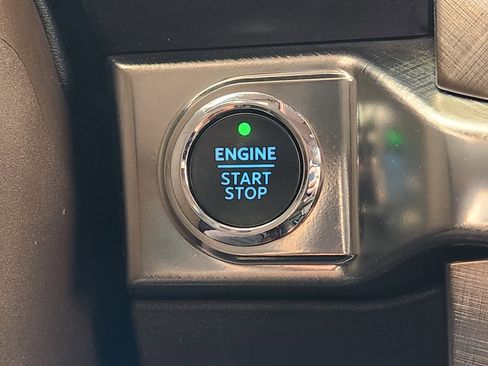 Used 2021 Ford F150 King Ranch w/ Equipment Group 601A High image 23