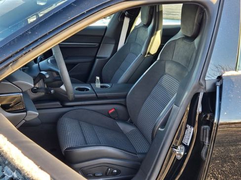 Certified 2025 Porsche Taycan 4S image 5