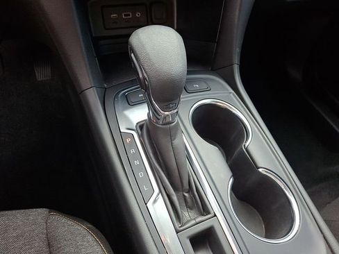 Used 2024 Chevrolet Equinox LT AWD/4WD image 24