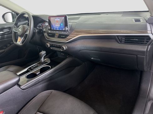 Used 2023 Nissan Altima 2.5 SV FWD image 30