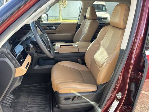 Used 2025 INFINITI QX80 Luxe RWD image 22