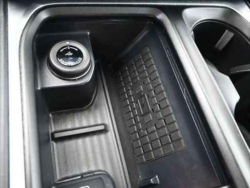 Certified 2025 Ford Expedition Platinum w/ Stealth Appearance Package AWD/4WD image 31