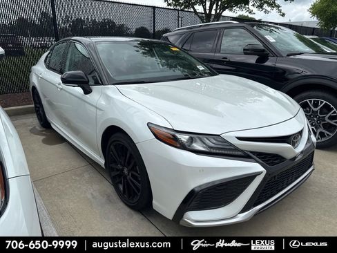 Used 2023 Toyota Camry XSE w/ Navigation Package FWD image 1