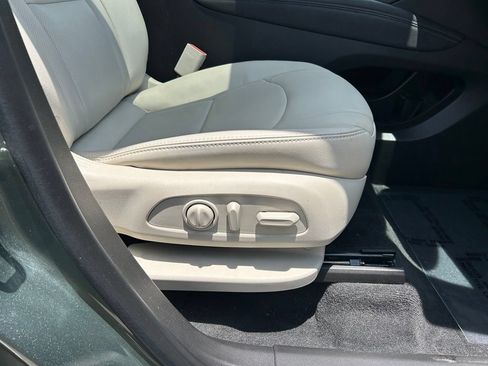 Used 2023 Buick Enclave Essence w/ Experience Buick Package AWD/4WD image 44