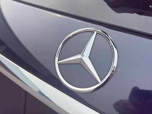 Used 2017 Mercedes-Benz E 400 4MATIC Wagon image 36