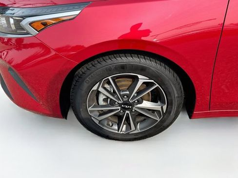 Used 2024 Kia Forte LXS w/ LXS Technology Package FWD image 33