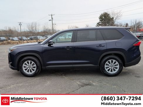 Certified 2024 Toyota Grand Highlander AWD image 6