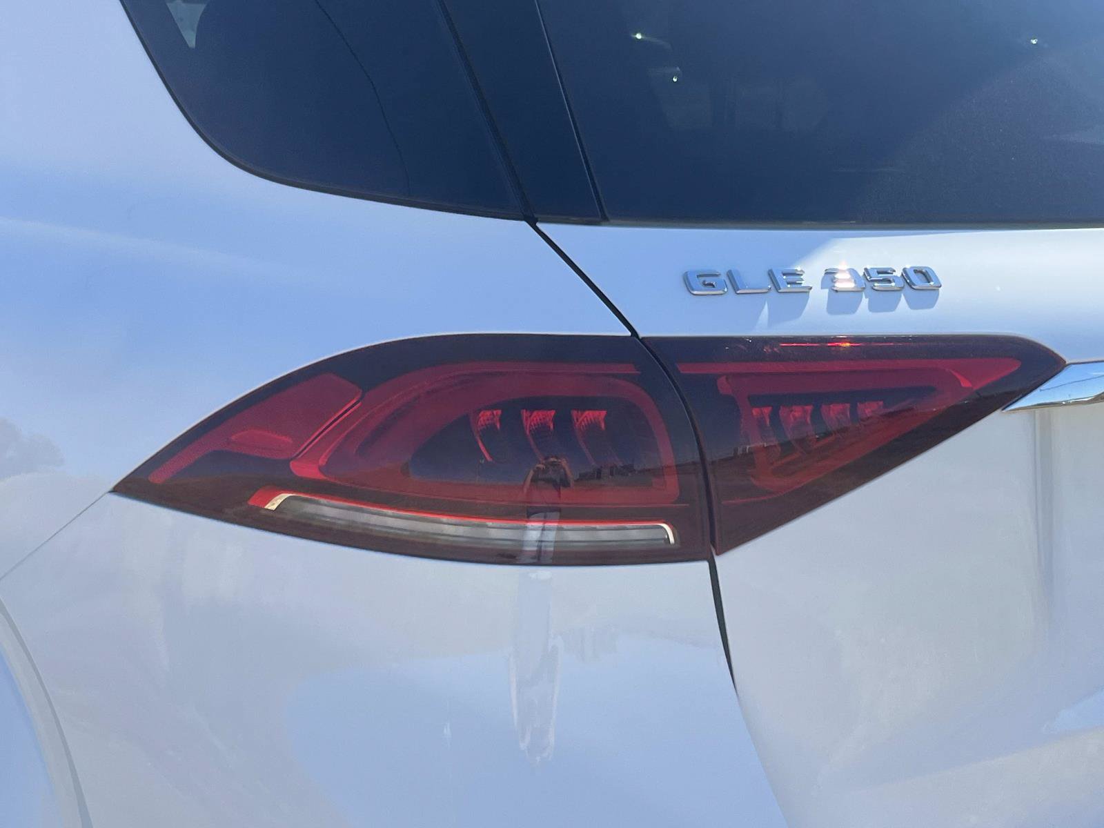 Certified 2020 Mercedes-Benz GLE 350 4MATIC image 10