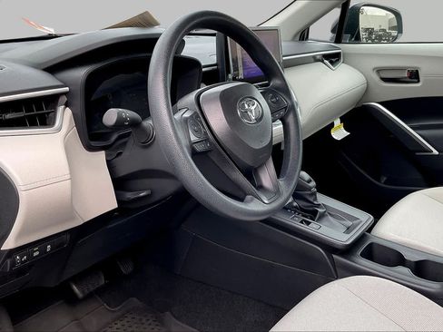 Used 2026 Toyota Corolla Cross L FWD image 17