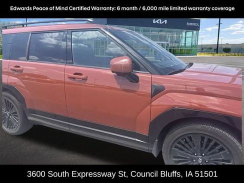 Used 2025 Hyundai Santa Fe Calligraphy AWD/4WD image 3