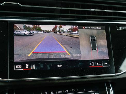 Used 2023 Audi Q8 Premium Plus w/ Premium Plus Package image 25