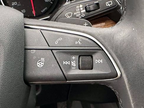 Certified 2023 Audi Q5 2.0T Premium w/ Convenience Package AWD/4WD image 30