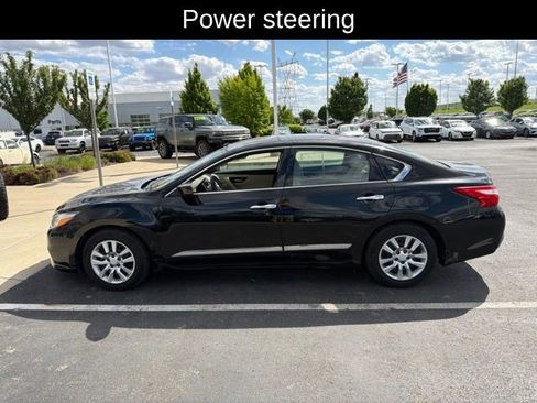 Used 2017 Nissan Altima 2.5 S w/ Power Driver Seat Package FWD image 9