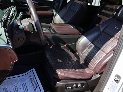 Certified 2021 Cadillac Escalade Sport Platinum AWD/4WD image 50