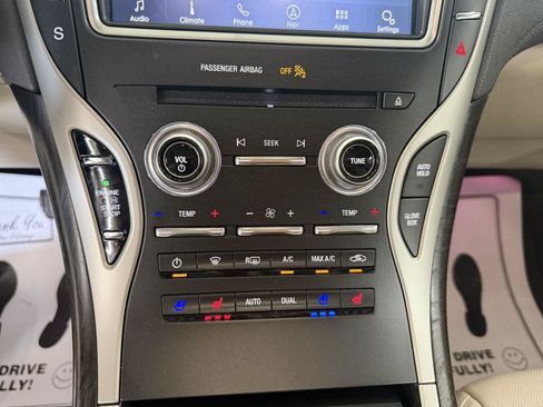 Used 2019 Lincoln Nautilus Reserve AWD/4WD image 18