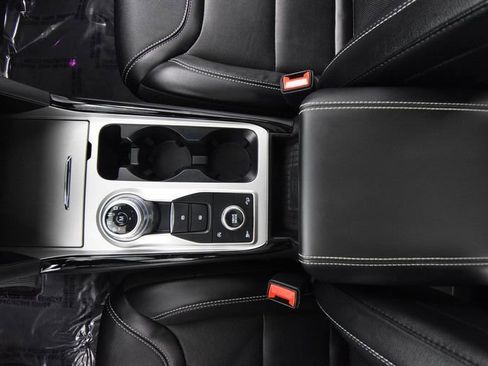 Used 2024 Ford Explorer ST w/ Technology Package image 38