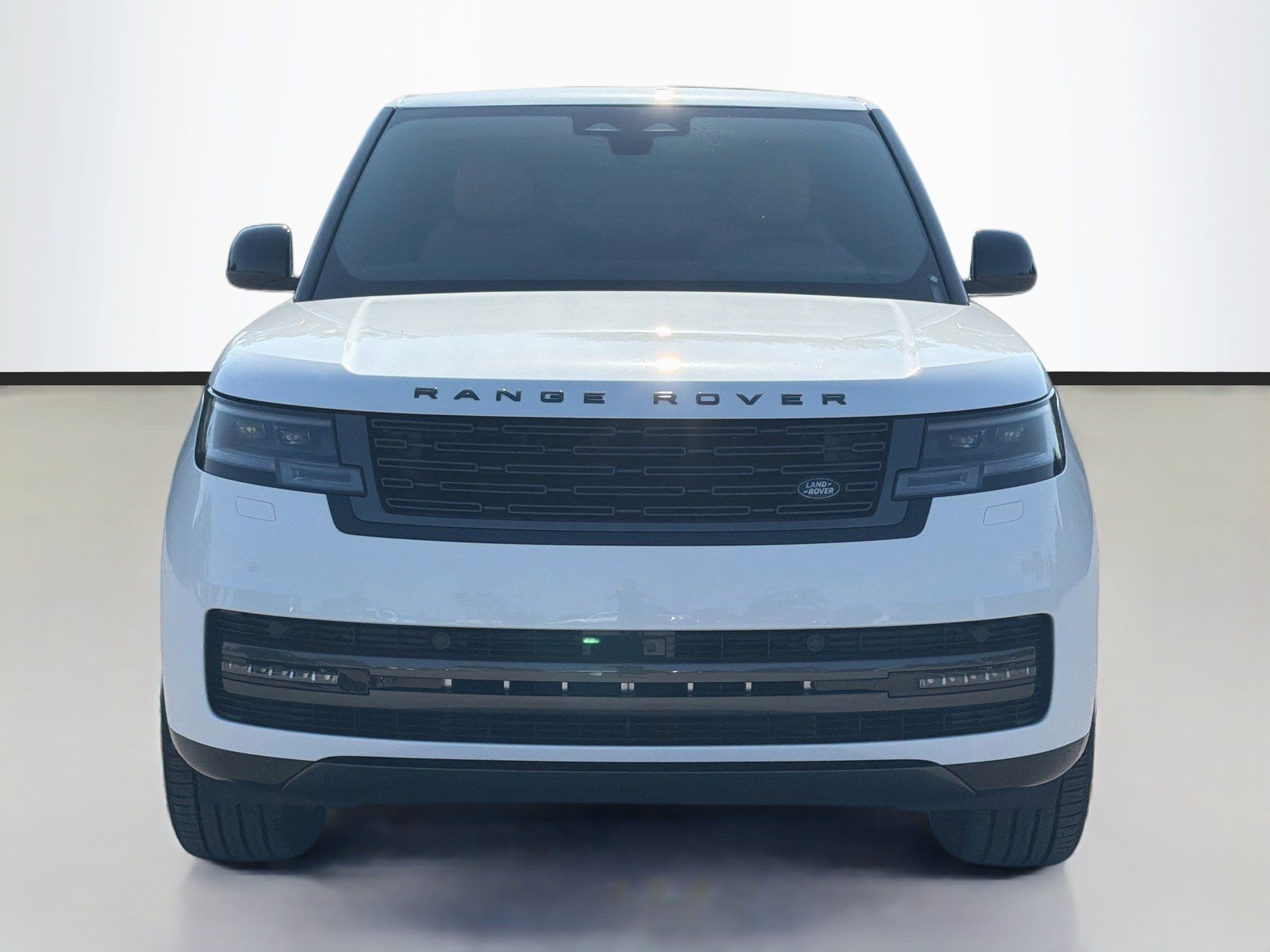 New 2026 Land Rover Range Rover Long Wheelbase SE AWD/4WD image 8